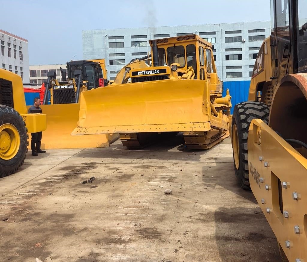 2007 CATERPILLAR D8K