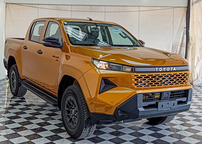TOYOTA TRAVO 2026 SMART DOUBLE CAB